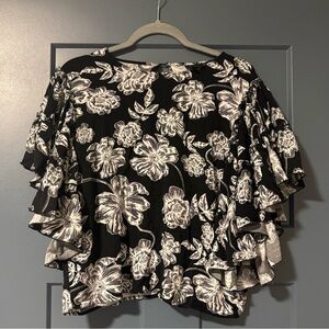 Who What Wear Black and White Floral Ruffle Top